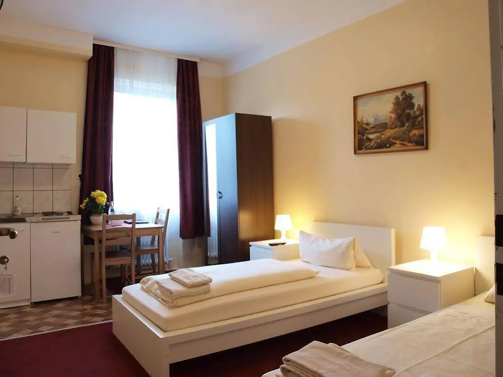 מינכן Das Schreder Hotel 2*,  גרמניה